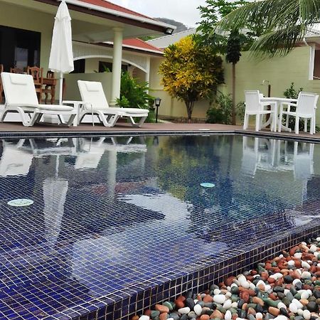 Emma'S Guest House And Self-Catering Au Cap ภายนอก รูปภาพ