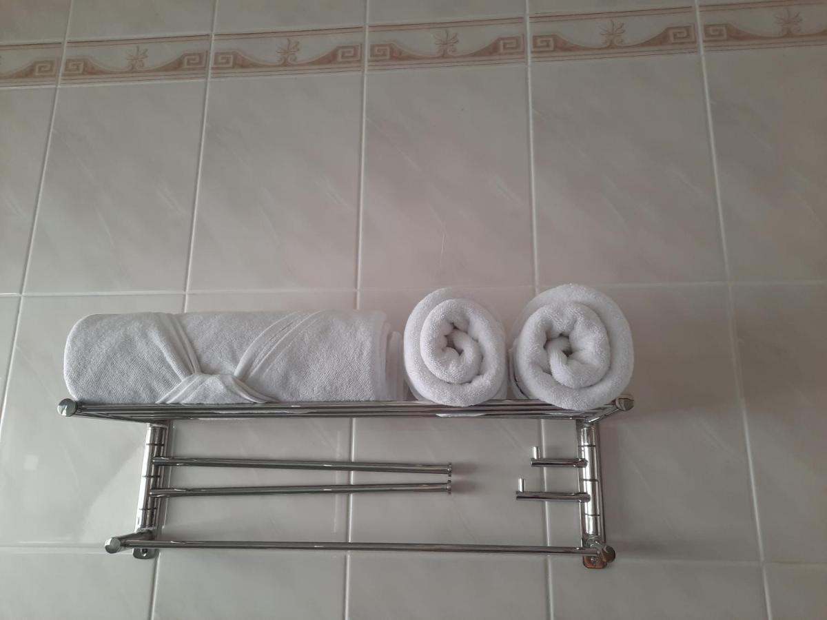 Emma'S Guest House And Self-Catering Au Cap ภายนอก รูปภาพ