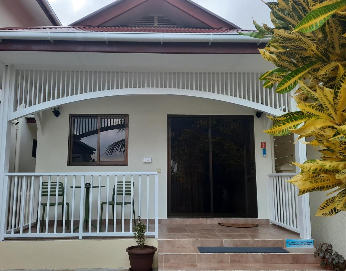 Emma'S Guest House And Self-Catering Au Cap ภายนอก รูปภาพ