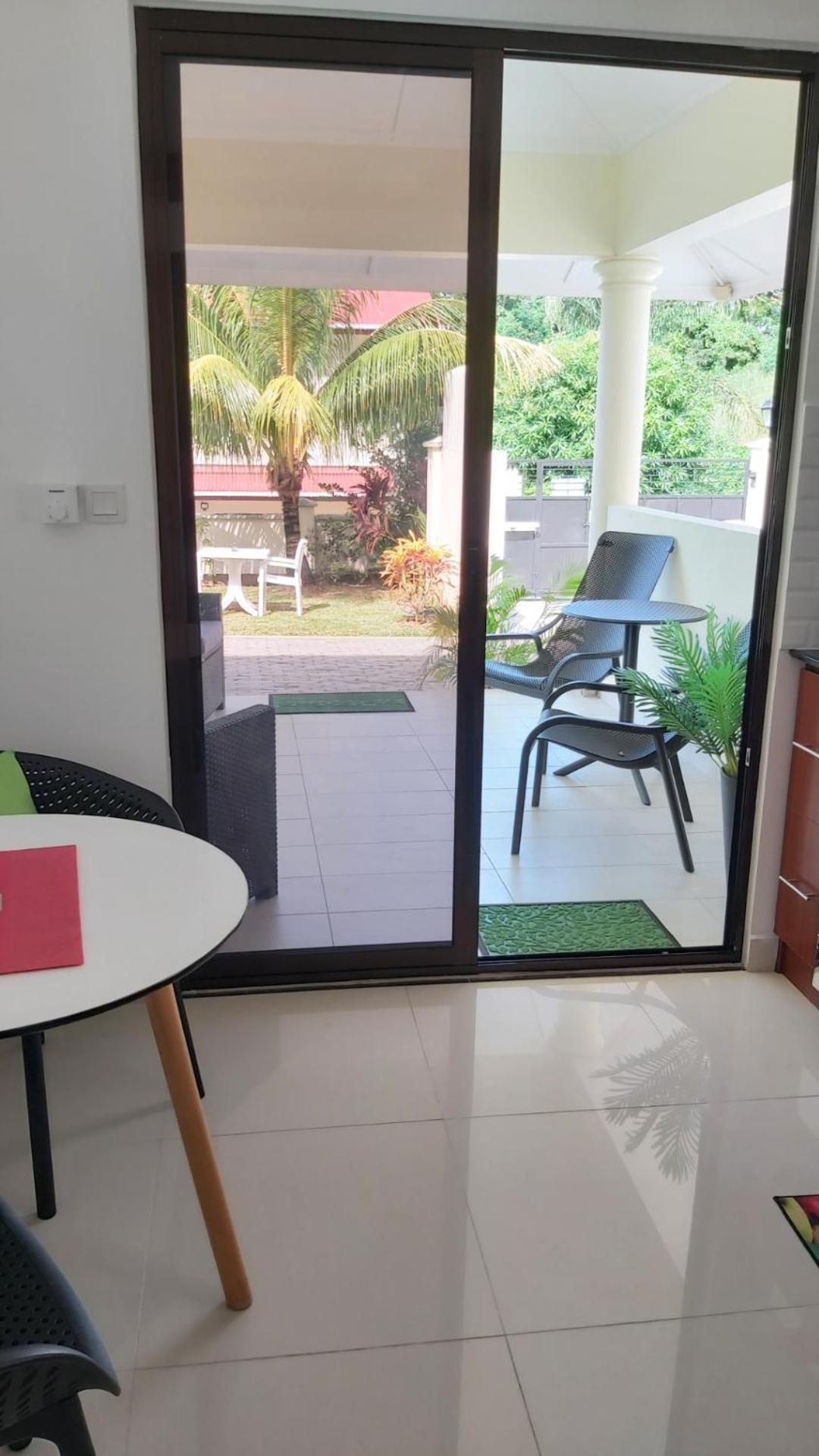 Emma'S Guest House And Self-Catering Au Cap ภายนอก รูปภาพ